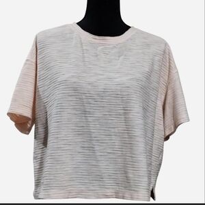 Old Navy Peach Crop Top. New